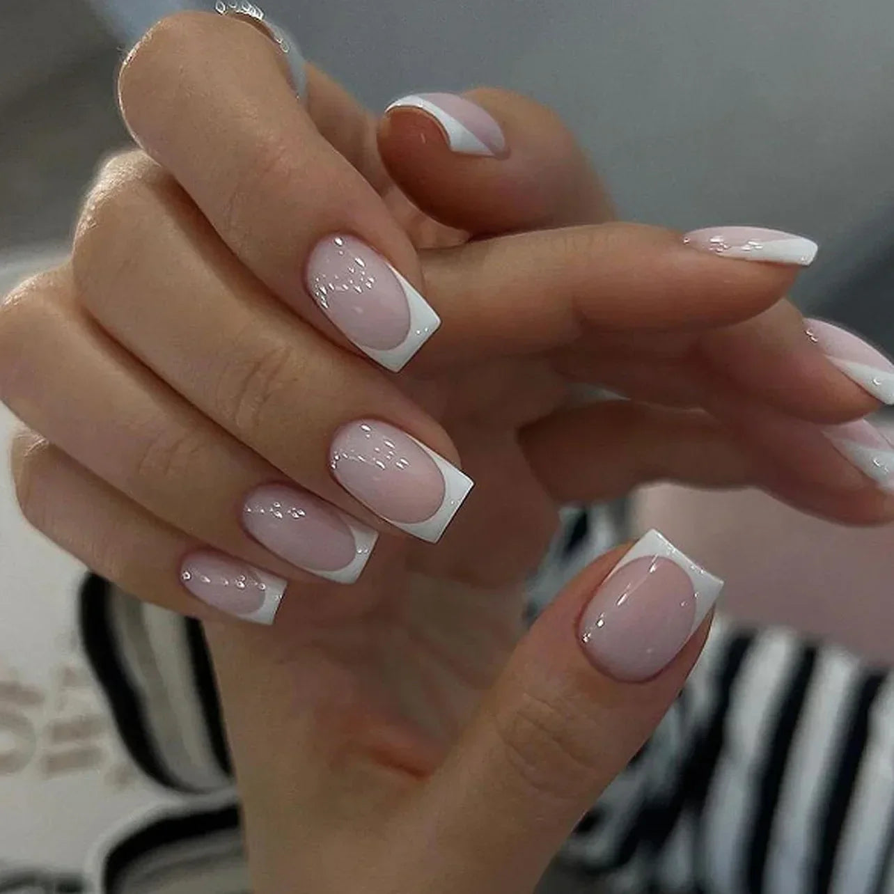 24Pcs Cute Bow Press-On Nails