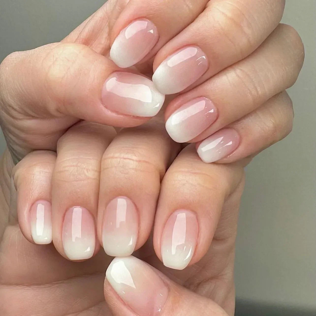 24Pcs Cute Bow Press-On Nails