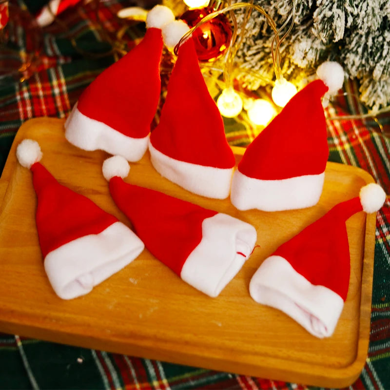 5pcs Christmas Red Mini Santa Hat Velvet Fabric Wine Bottle Holder Xmas Party Kitchen Dinner Table Tree Ornament DIY Decor