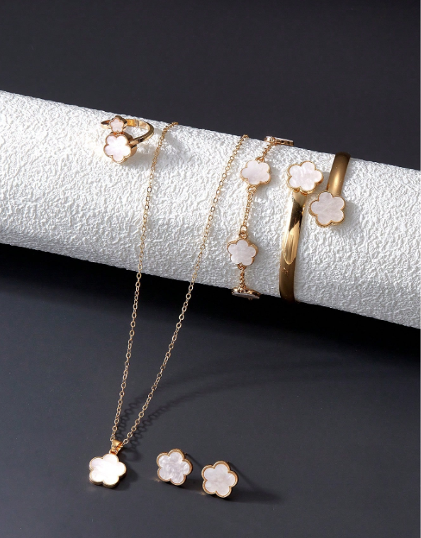Vintage Gold Plated Jewelry Set