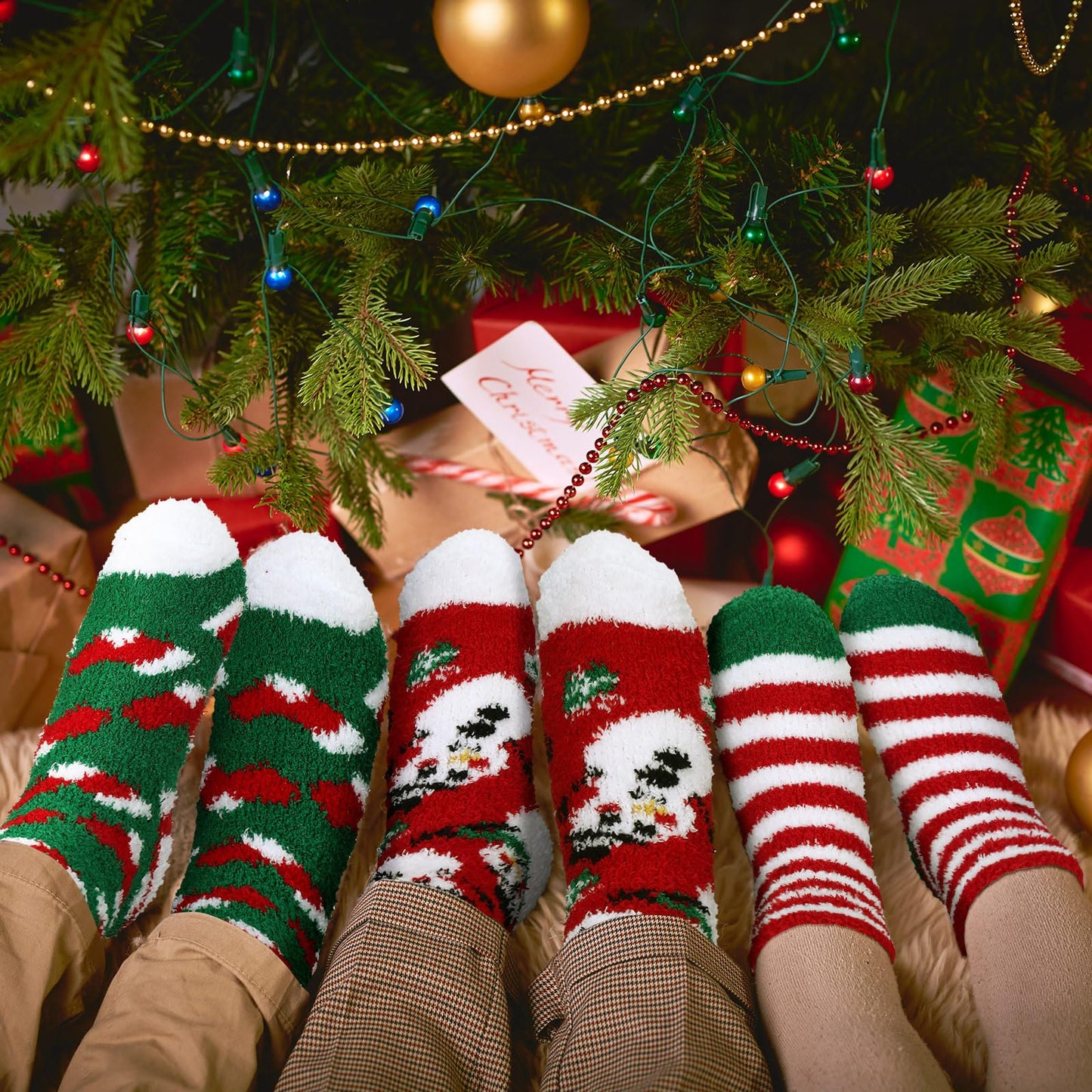 Hoolerry 30 Pairs Christmas Fuzzy Socks in Bulk for Women Adult Men Gifts Fluffy Holiday Winter Socks Unisex Warm Crew Gifts(Snowman)