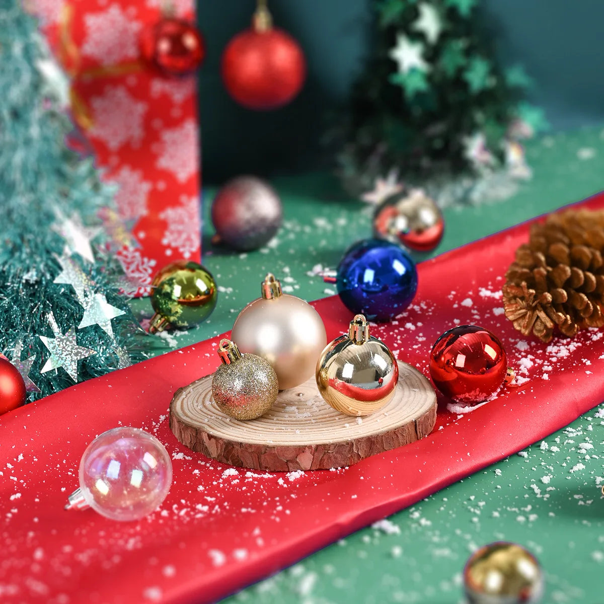 Christmas Tree Hanging Ornament Balls