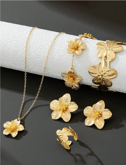 Vintage Gold Plated Jewelry Set