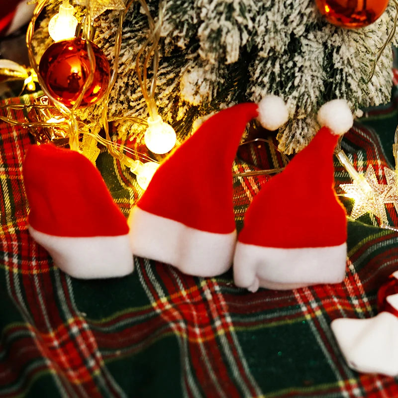 5pcs Christmas Red Mini Santa Hat Velvet Fabric Wine Bottle Holder Xmas Party Kitchen Dinner Table Tree Ornament DIY Decor